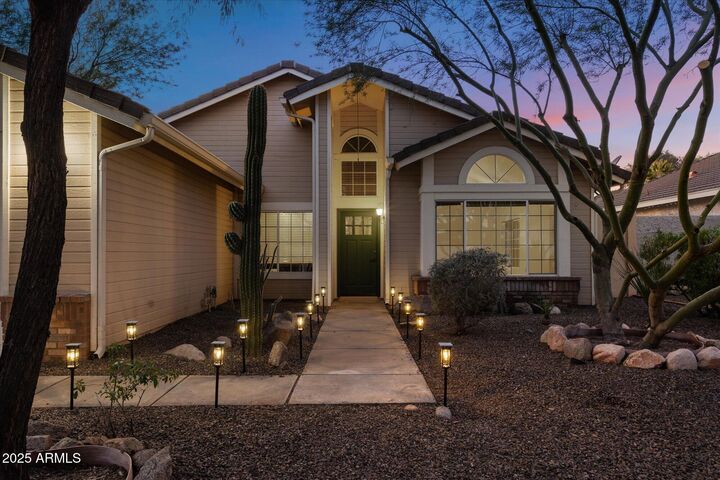 Property Photo:  11728 N 90th Place  AZ 85260 