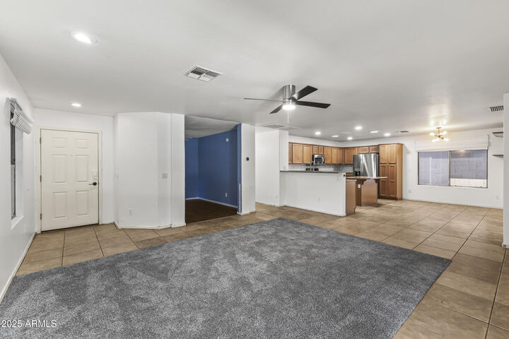 Property Photo: 2037 W Hayden Peak Drive AZ 85144