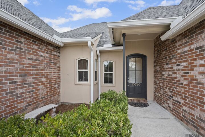 Property Photo:  10740 Hillwood Ave  LA 70810 