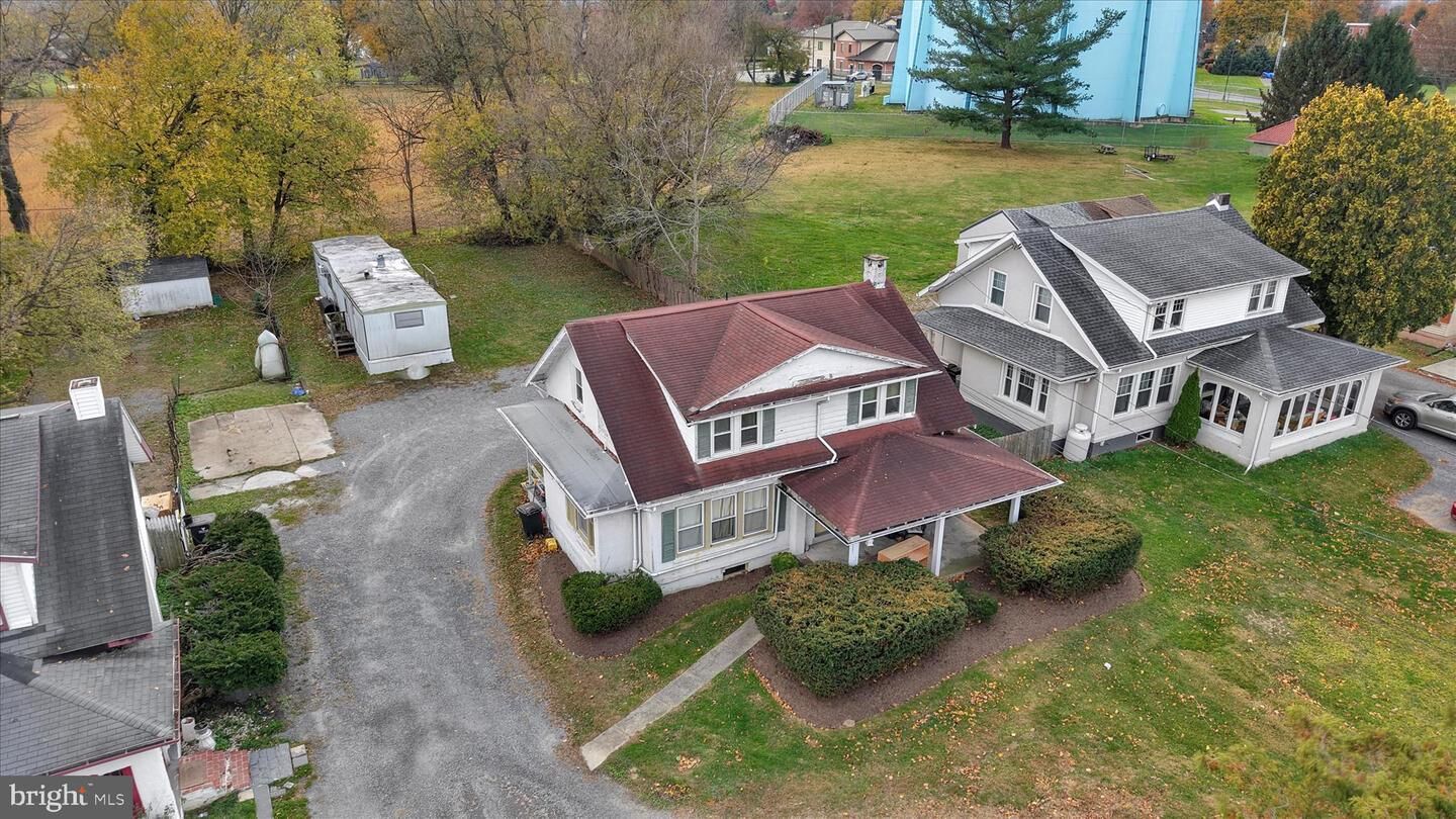 Property Photo:  1864 Lincoln Hwy E  PA 17602 