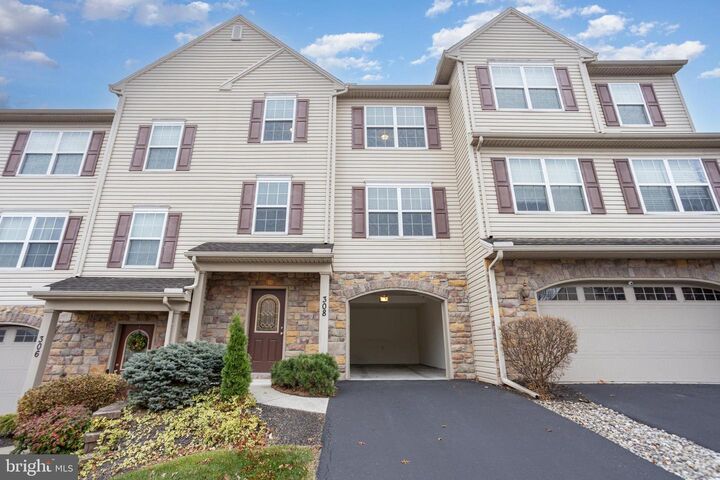 Property Photo: 308 Weatherstone Drive PA 17070