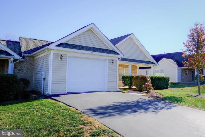 Property Photo: 105 Tanglewood Lane VA 22602
