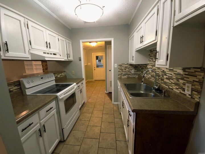 Property Photo: 2012 Emerald Cv. AR 72401