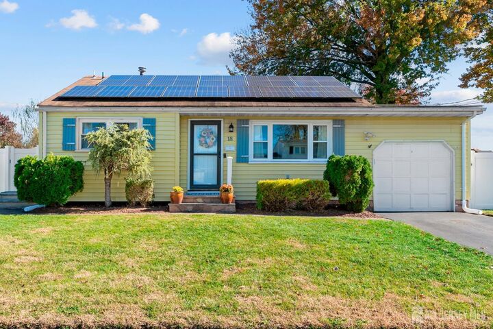 Property Photo:  18 Bruce Street  NJ 08857 