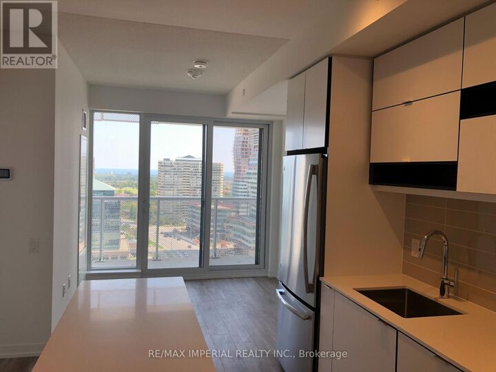 Property Photo:  4065 Confederation Parkway 1709  ON L5B 0L4 