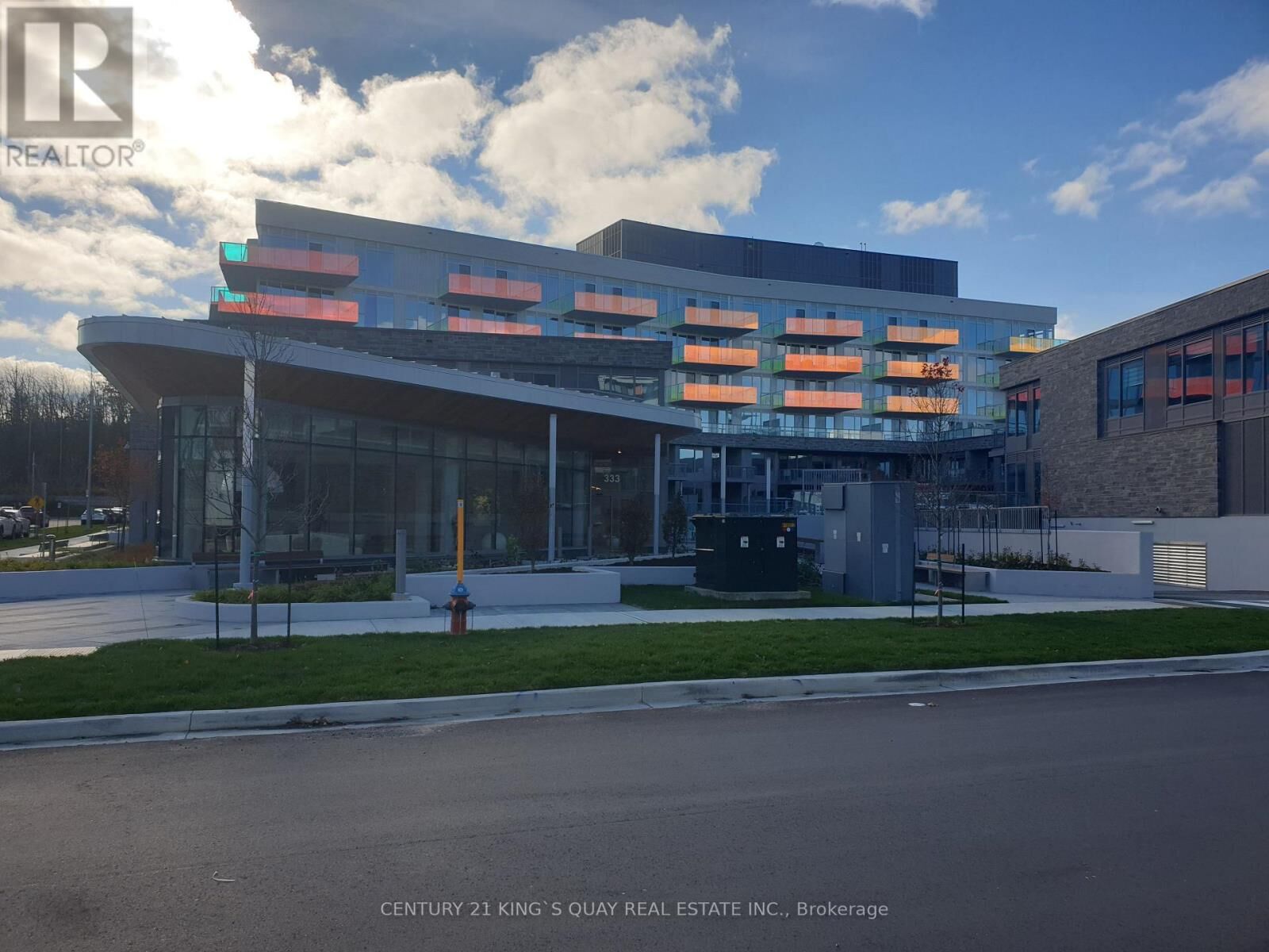 Property Photo:  333 Sunseeker Avenue 211  ON K9V 0R6 