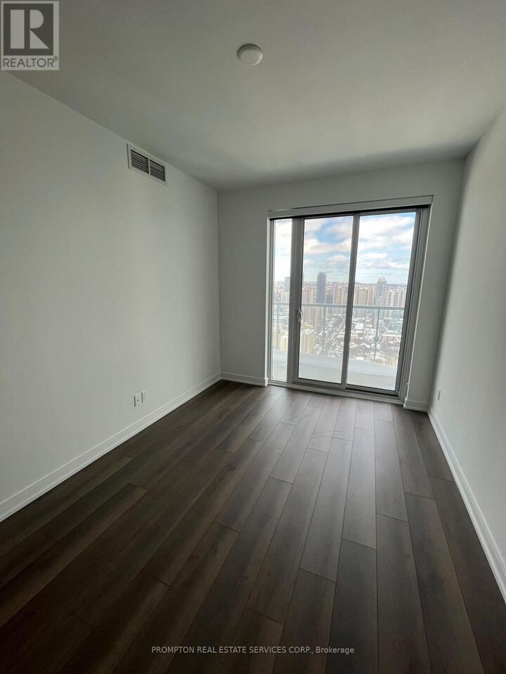 Property Photo:  3 Gloucester Street 4006  ON M4Y 0C6 