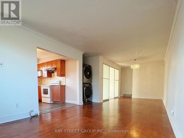 Property Photo: 382 Blue Grass Boulevard ON L4C 3H4