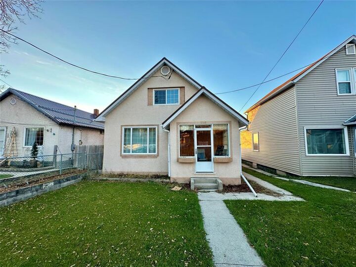 736 Taylor Avenue  The Pas MB R9A 1L1 photo