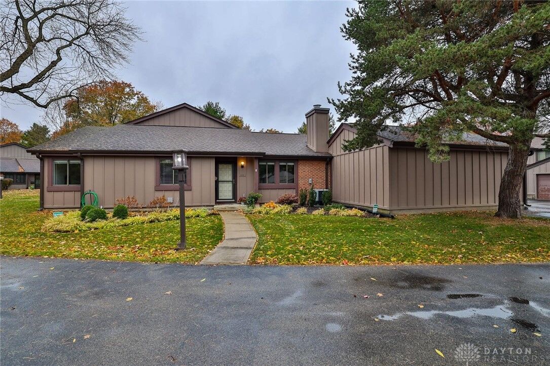 Property Photo: 6091 N Quinella Way OH 45459