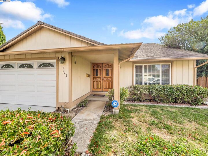 Property Photo: 3142 San Angelo Way CA 94587