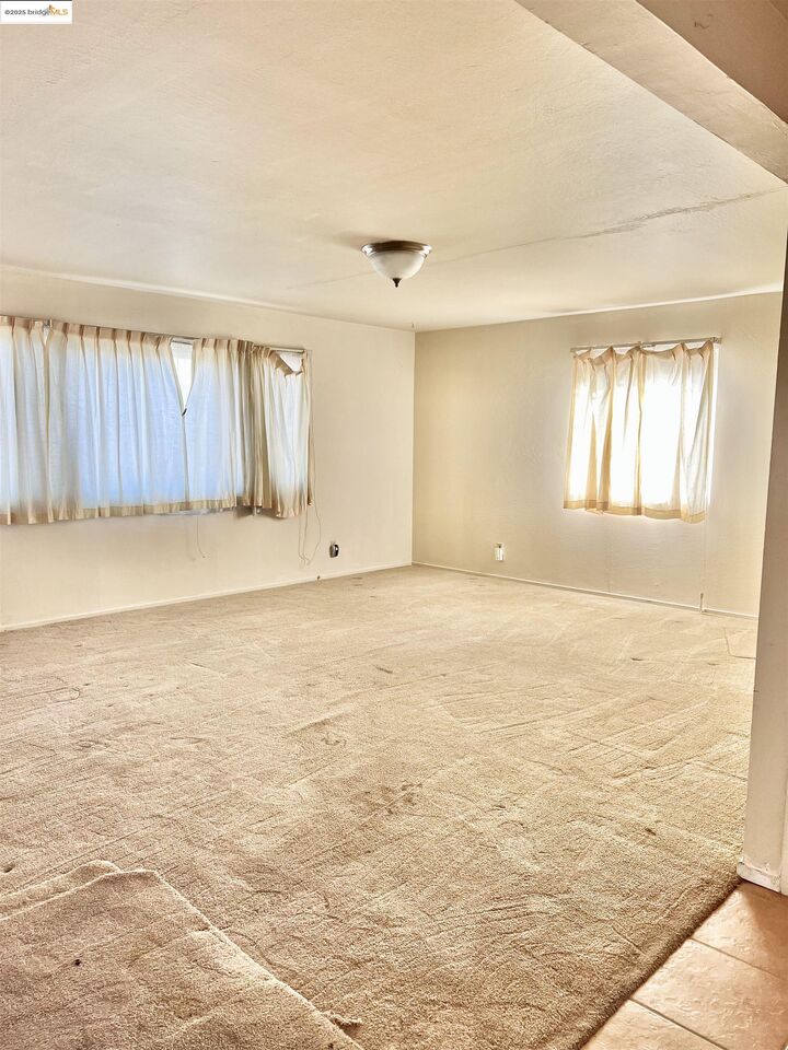 Property Photo:  9719 Holly St  CA 94603 