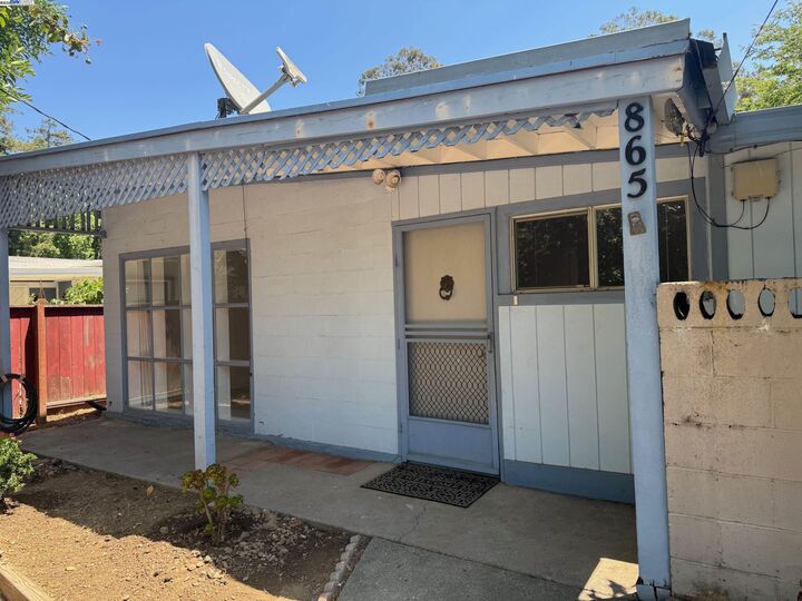 Property Photo:  865 Old Canyon Road  CA 94536 