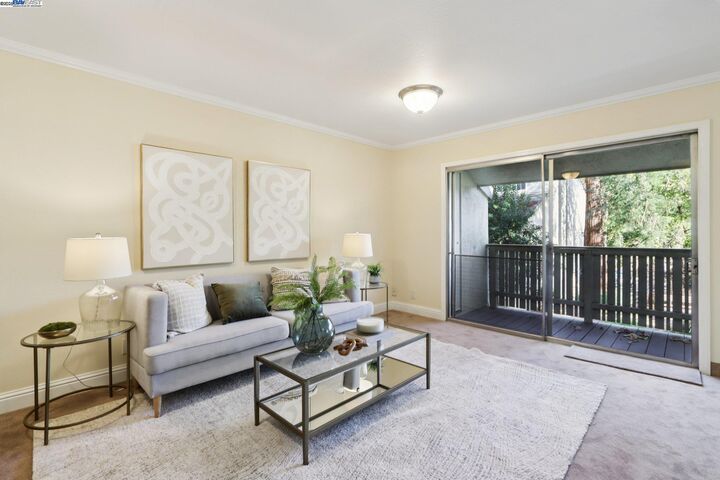 Property Photo:  2720 Oak Rd 127  CA 94597 