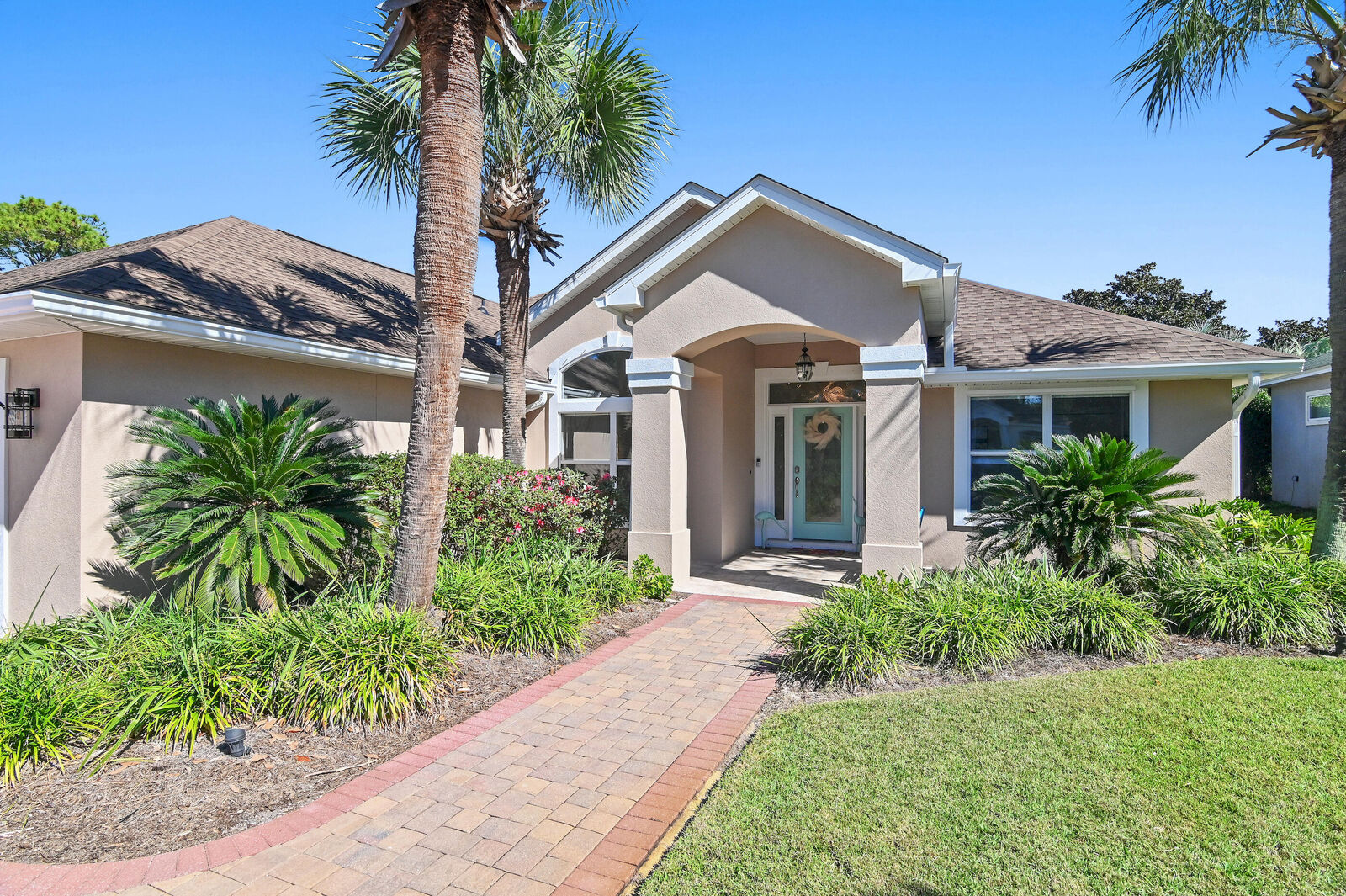 Property Photo:  285 Tequesta Drive  FL 32541 