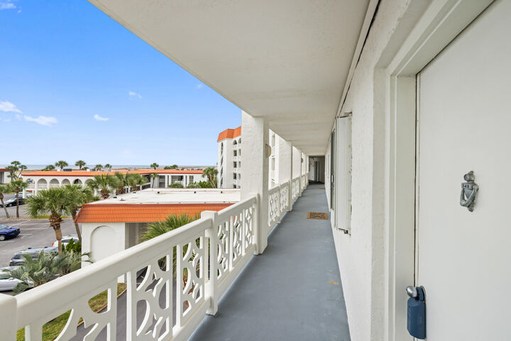 Property Photo: 909 Santa Rosa Boulevard Unit 548 FL 32548