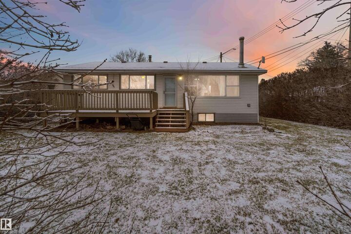 17 Ross Drive  Fort Saskatchewan AB T8L 3M9 photo