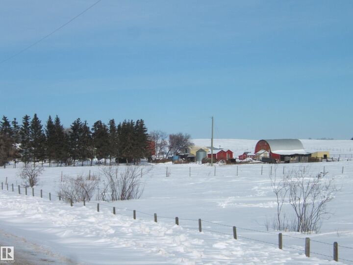 554021 Rng Rd 134  Rural Two Hills County AB T0B 4K0 photo
