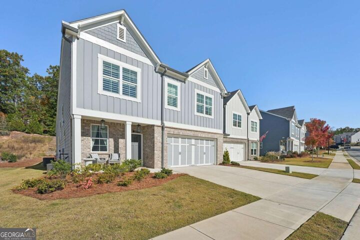 Property Photo: 388 Lakeside Court GA 30114