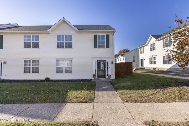 Property Photo: 7901 Fir Green Way KY 40291