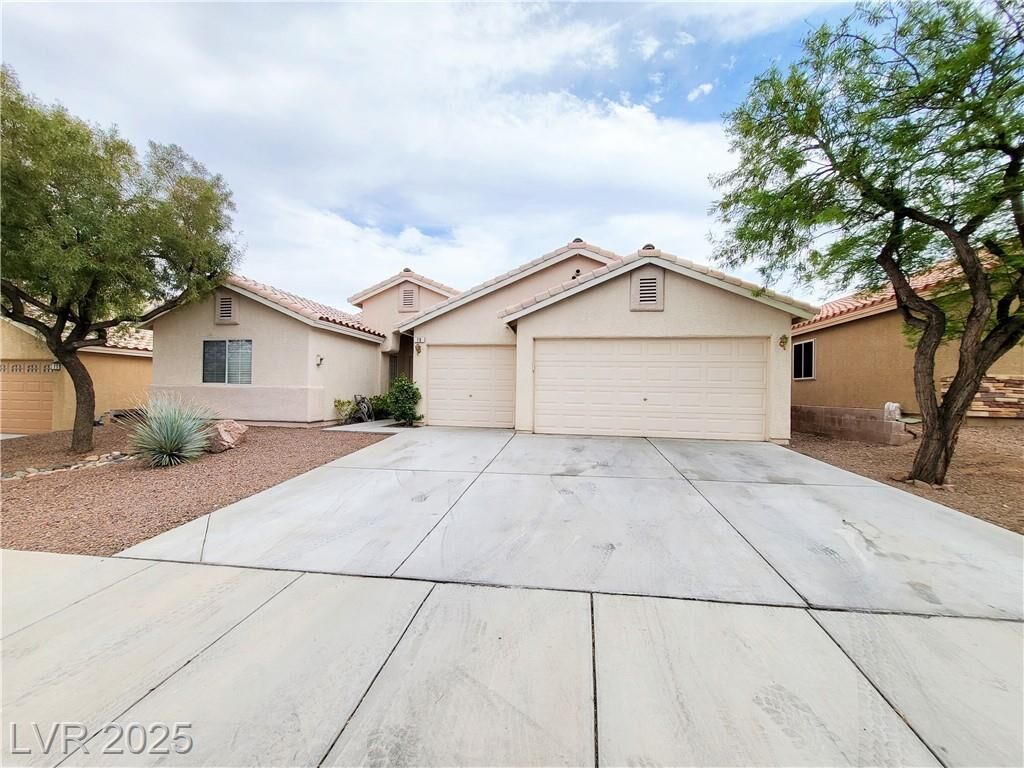 Property Photo:  79 Rattlesnake Grass Court  NV 89002 