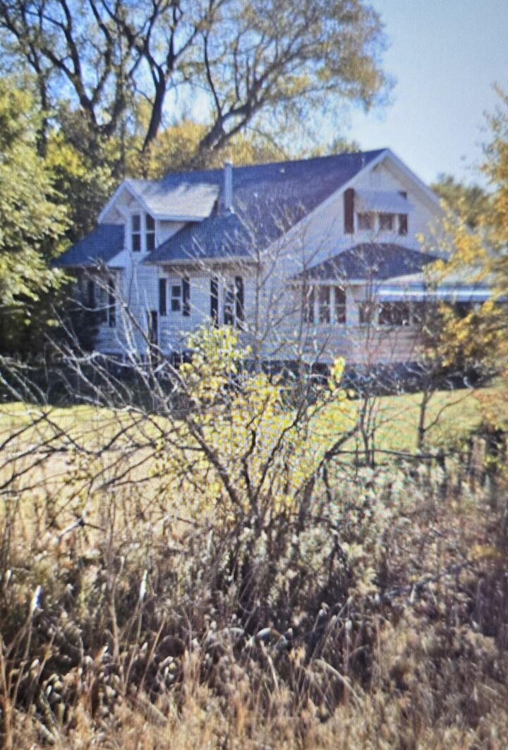 Property Photo: 1103 US-41 IN 47963