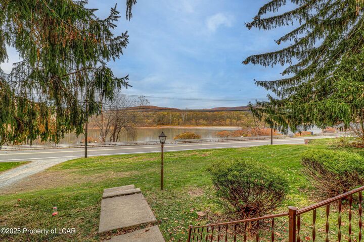 Property Photo:  2046 Pa-92  PA 18643 