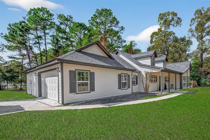 Property Photo: 30003 Desert Willow Court TX 77355