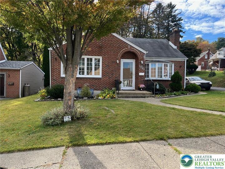 1044 Wiley Street  Fountain Hill Boro PA 18015 photo