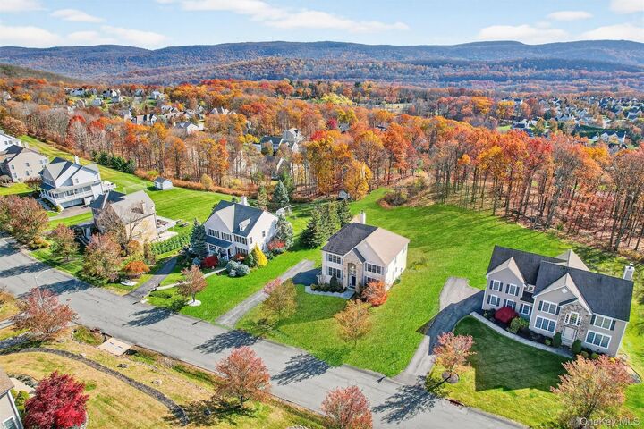 Property Photo: 12 Heather Ridge NY 10930