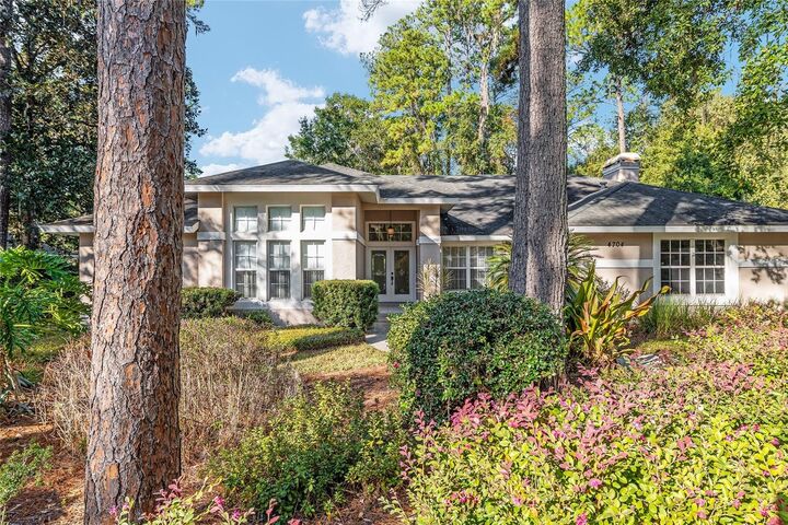 Property Photo:  4704 NW 57th Drive  FL 32606 