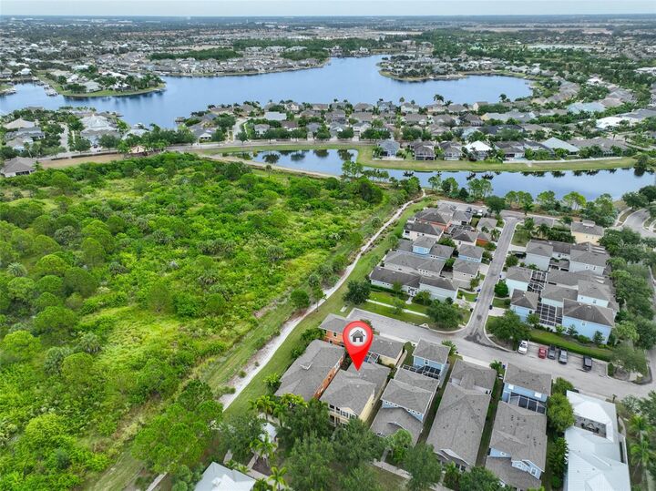 Property Photo:  511 Winterside Drive  FL 33572 