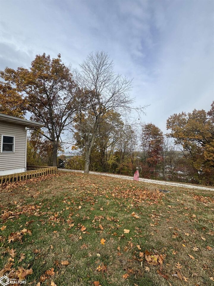 Property Photo:  40 W 5th Street  IL 62330 
