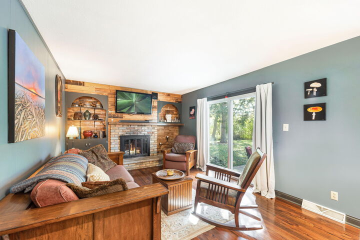 Property Photo: 8931 N Rexleigh Dr WI 53217