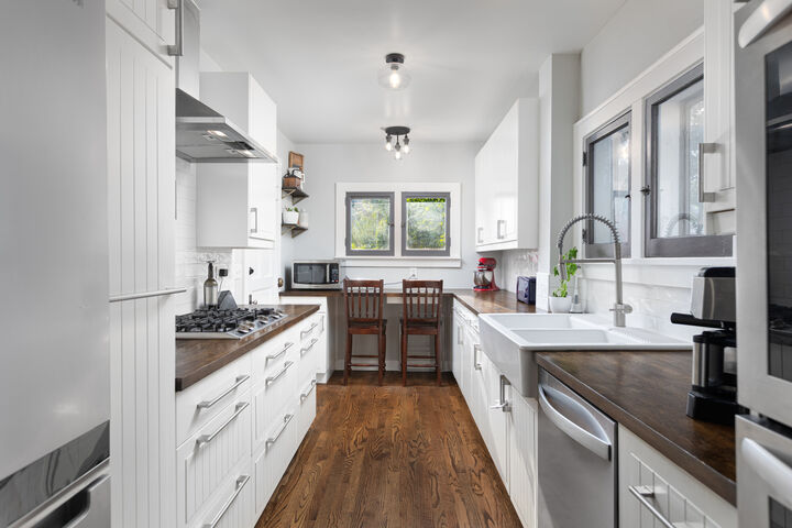 Property Photo: 105 S Wright Street IL 60540