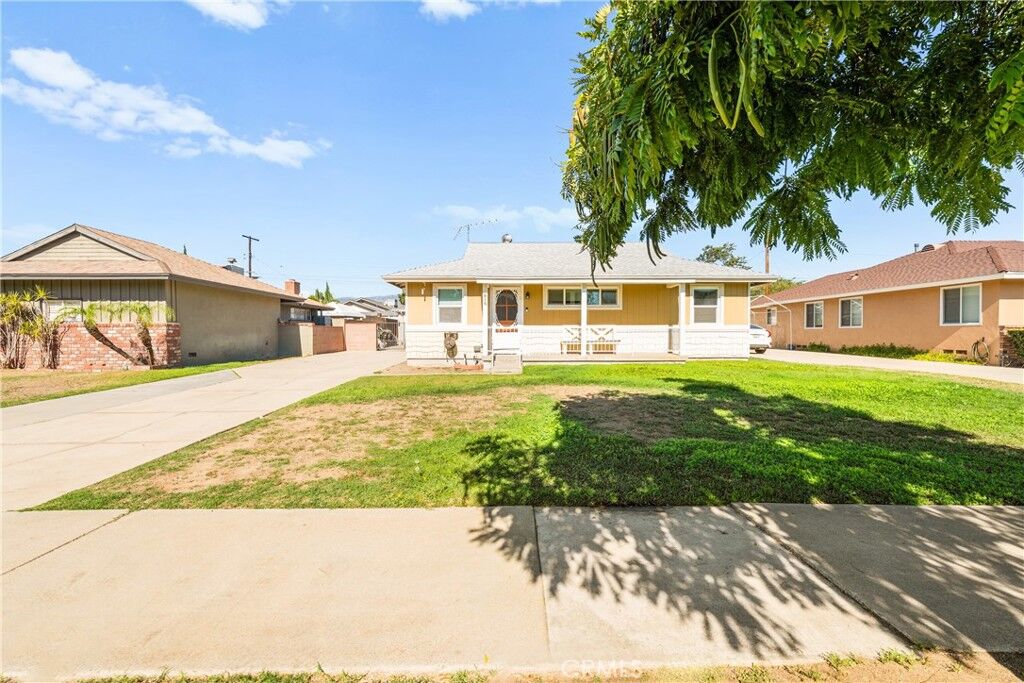 Property Photo:  816 W G  CA 91762 