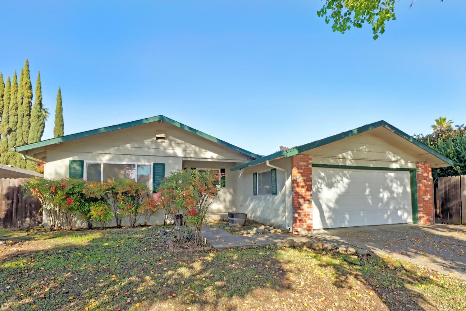 Property Photo: 2507 Lafayette Drive CA 95618