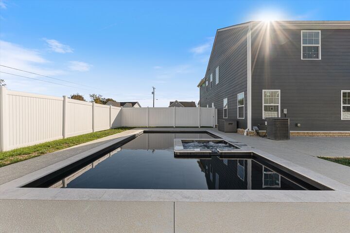 Property Photo: 1405 Dawbarn Dr TN 37128