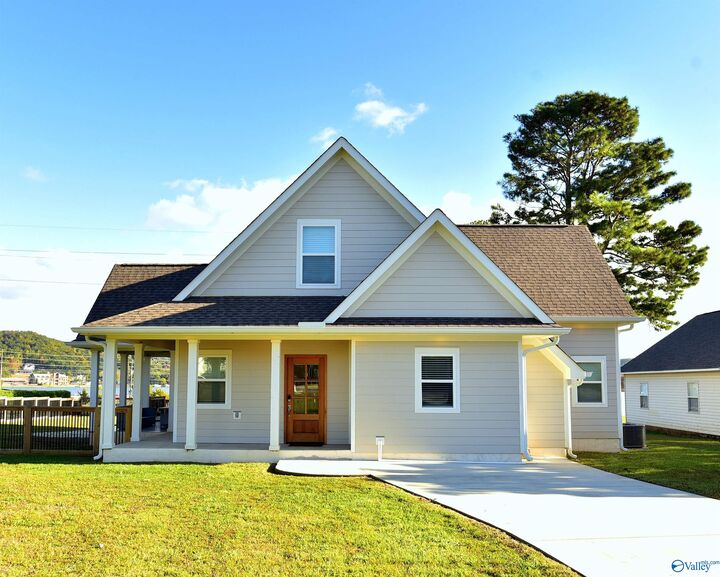 2401 Cowen Circle  Guntersville AL 35976 photo