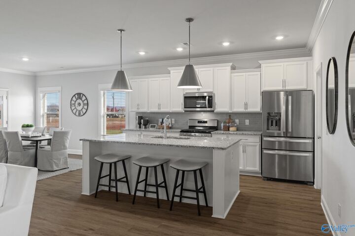 Property Photo: 120 Flintridge Drive AL 35749