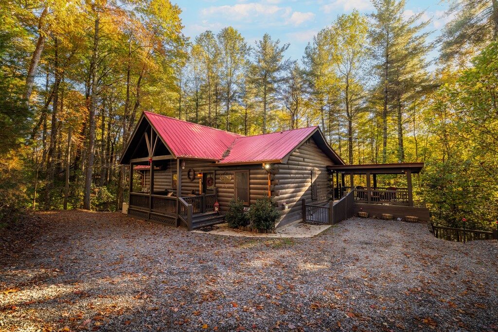 Property Photo:  351 Creekside Lane  GA 30540 