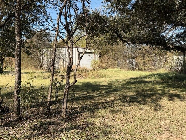 Property Photo: 1680 Kiowa Lance TX 76036