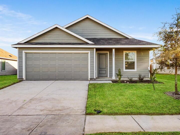 Property Photo: 1621 Baugh Street TX 75071