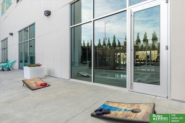 Property Photo: 215 S 181 Street 504 NE 68022