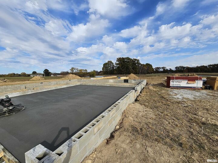 18366 N Jefferson Field Lane  Mt Vernon IL 62864 photo