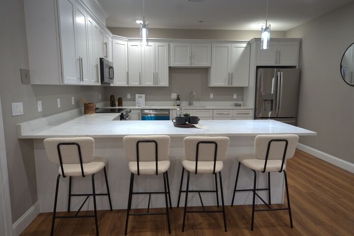 Property Photo:  13 Nahant Street 4B  MA 01902 