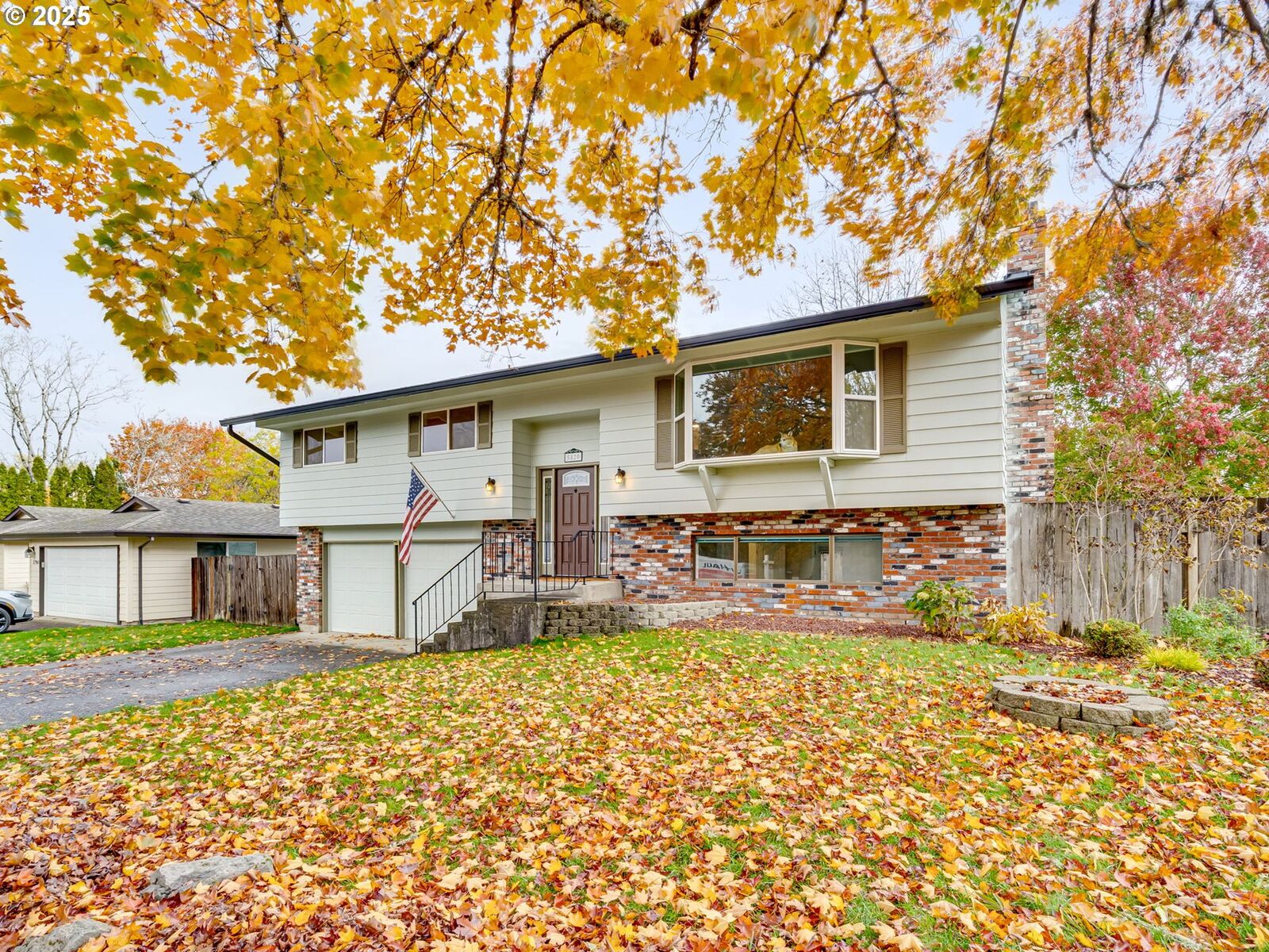 Property Photo:  5820 SW 206th Ave  OR 97007 