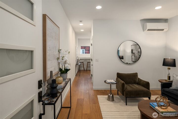 Property Photo: 9553 Ashworth Avenue N B WA 98103