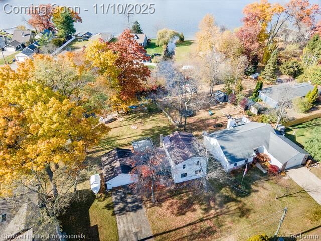Property Photo:  1290 Bablon Dr  MI 48386 