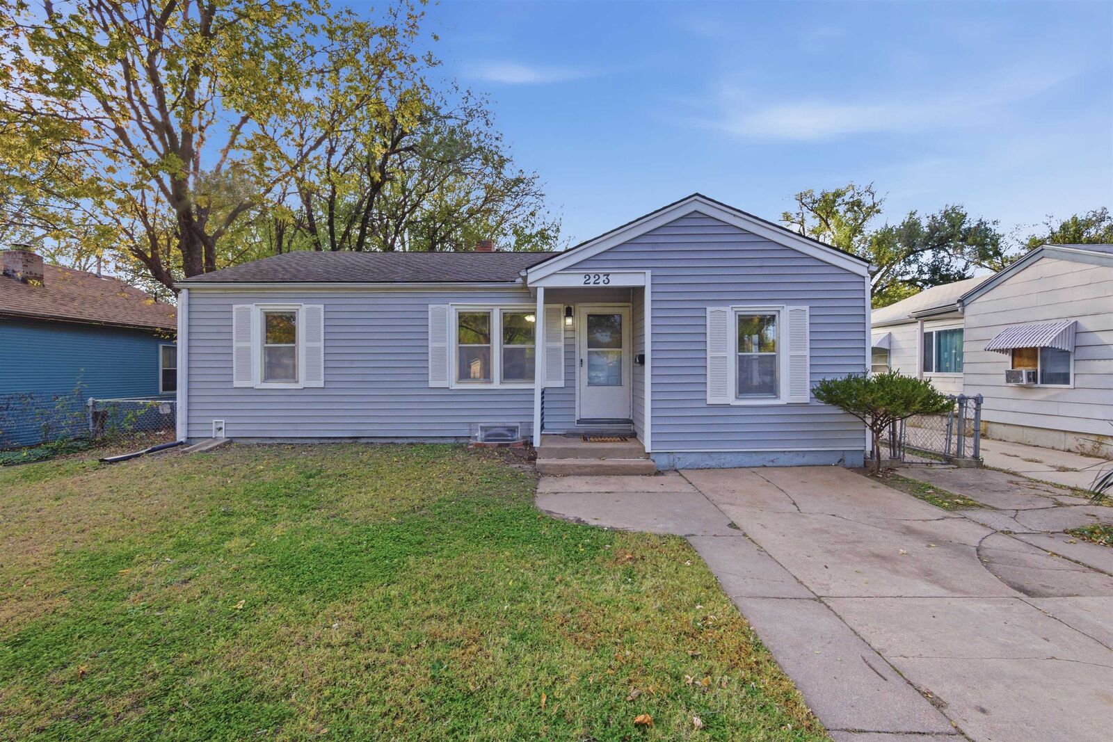 Property Photo:  223 S Saint Paul St  KS 67213 